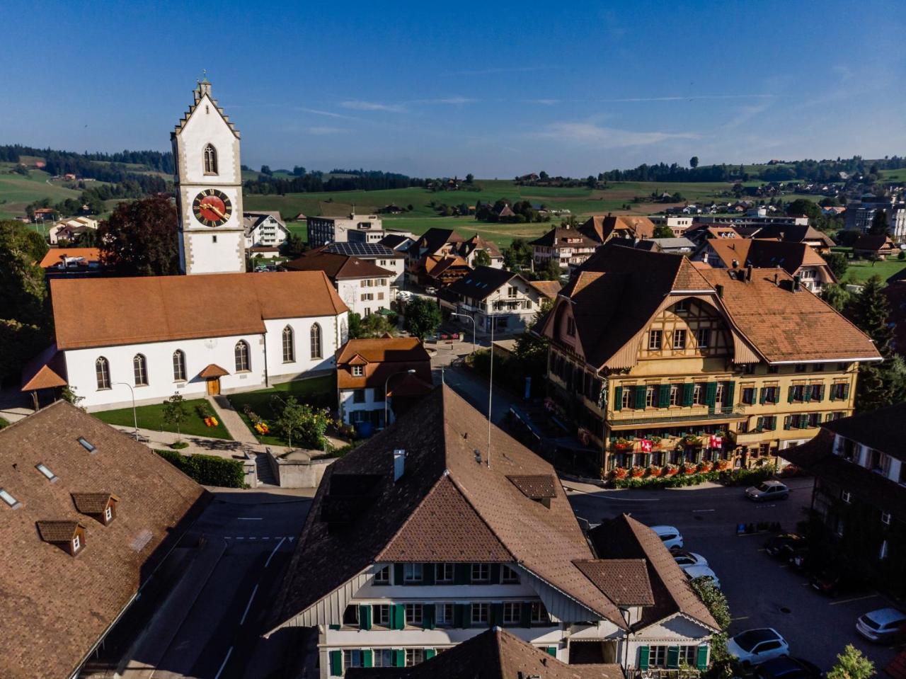 Hotel Baeren Sumiswald Екстериор снимка